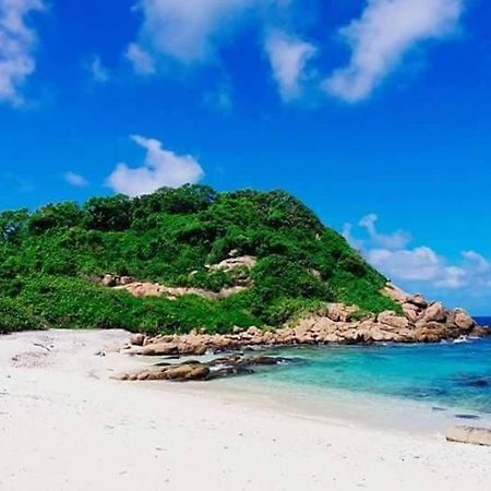Luxury Everest Hotel Trincomalee Exterior foto