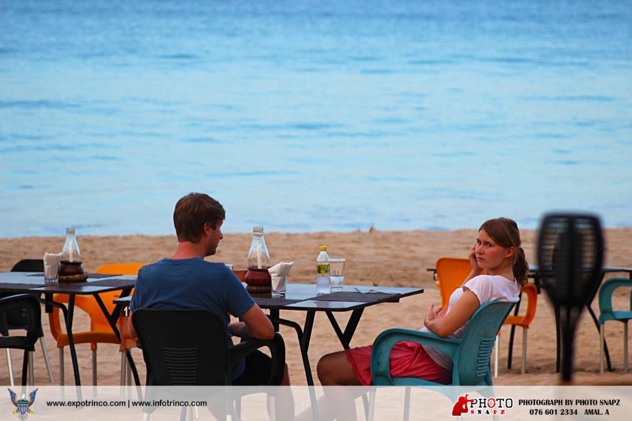 Luxury Everest Hotel Trincomalee Exterior foto