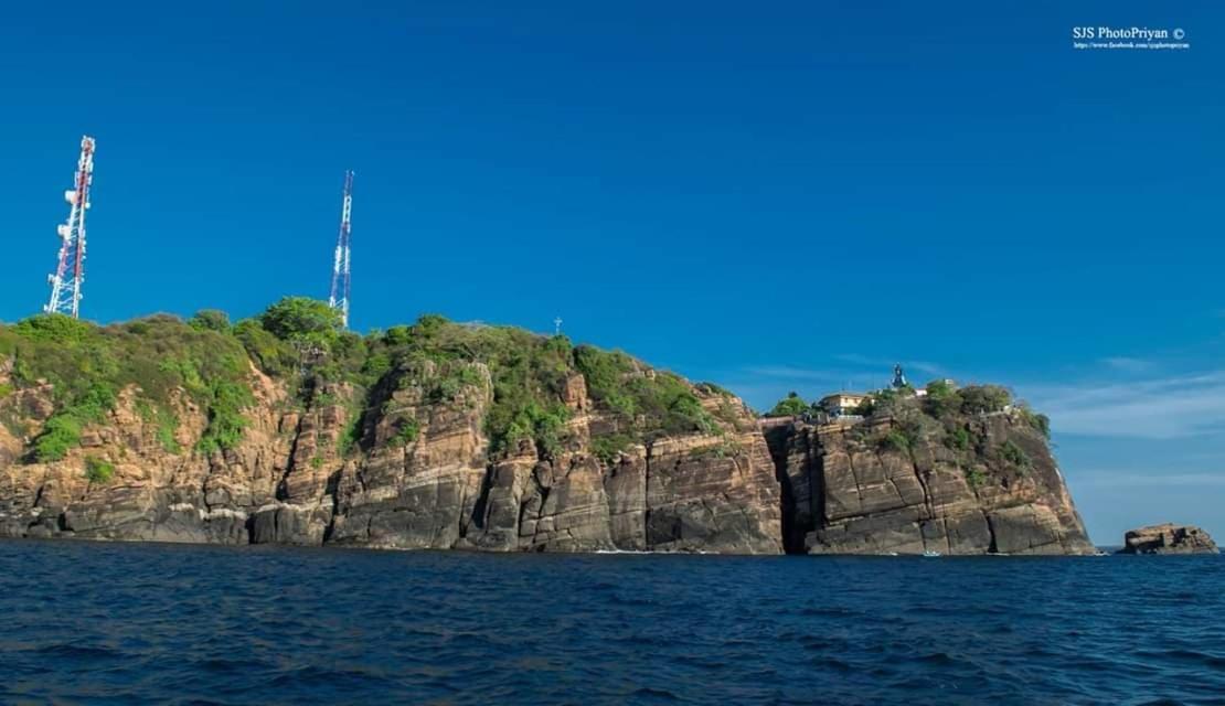 Luxury Everest Hotel Trincomalee Exterior foto